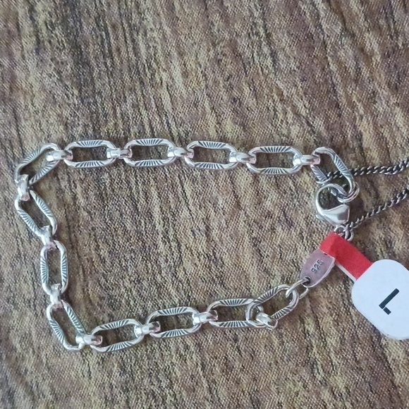 James Avery woman's bracelet - Picture 3 of 4